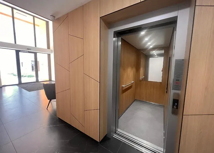 Karzo Lk 603 Free Garage 公寓