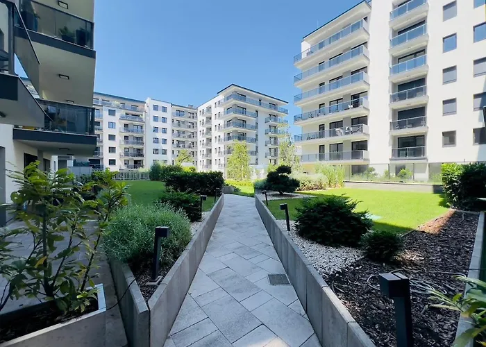 Karzo Lk 603 Free Garage 布达佩斯