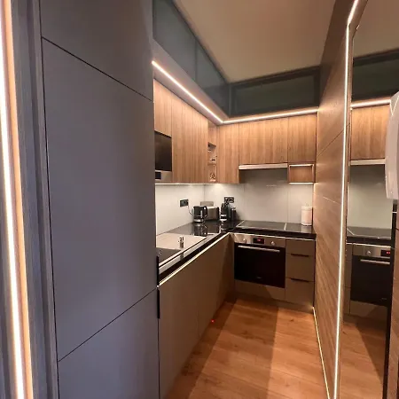 Karzo Lk 603 Free Garage Apartment Budapest