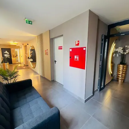 Karzo Lk 603 Free Garage Apartment *